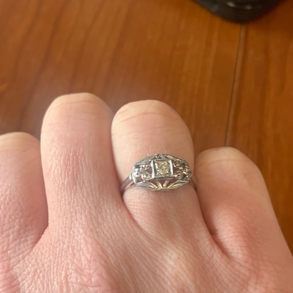 Art deco vintage diamond ring